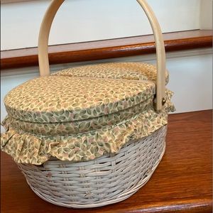 Vtg Wicker Woven Sewing Basket Flowered Design